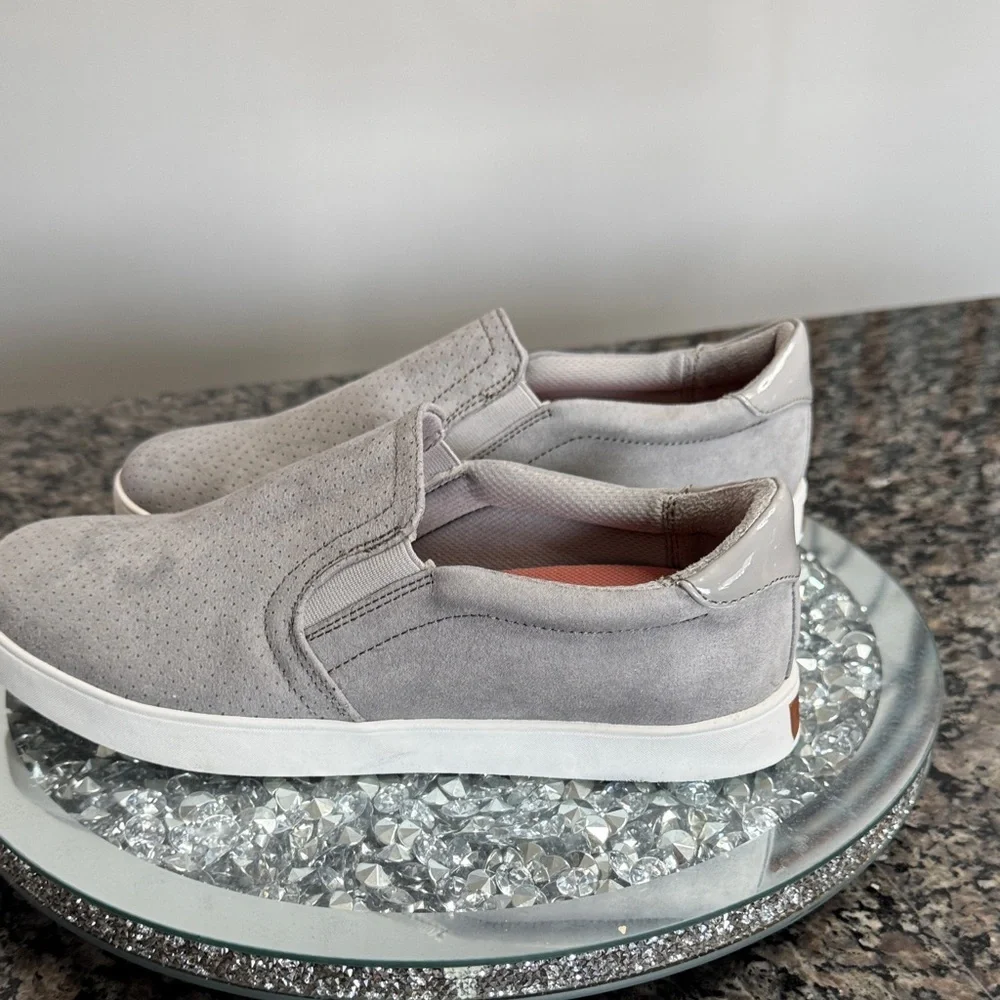Dr. Scholl's Be Free energy technology Gray Slip-On Shoes NEW 9